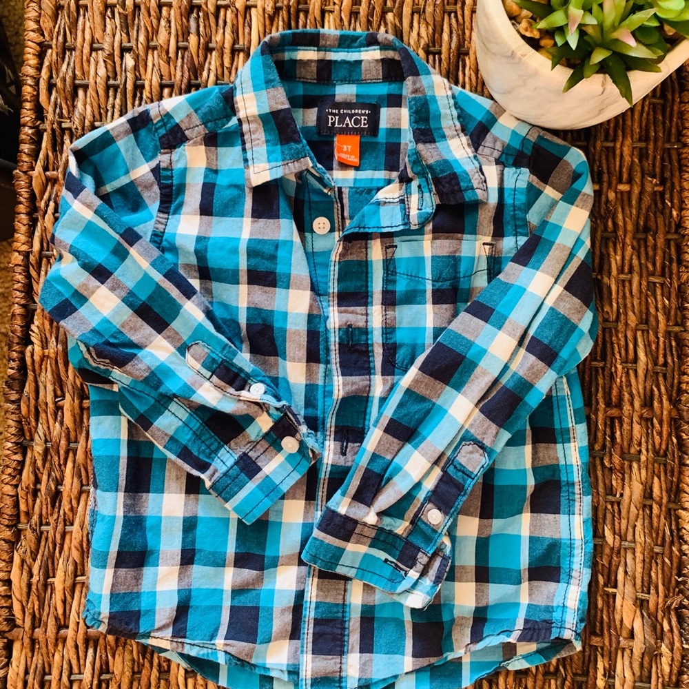 ‼️3 for $20‼️Boys Button Up Flannel size 3T